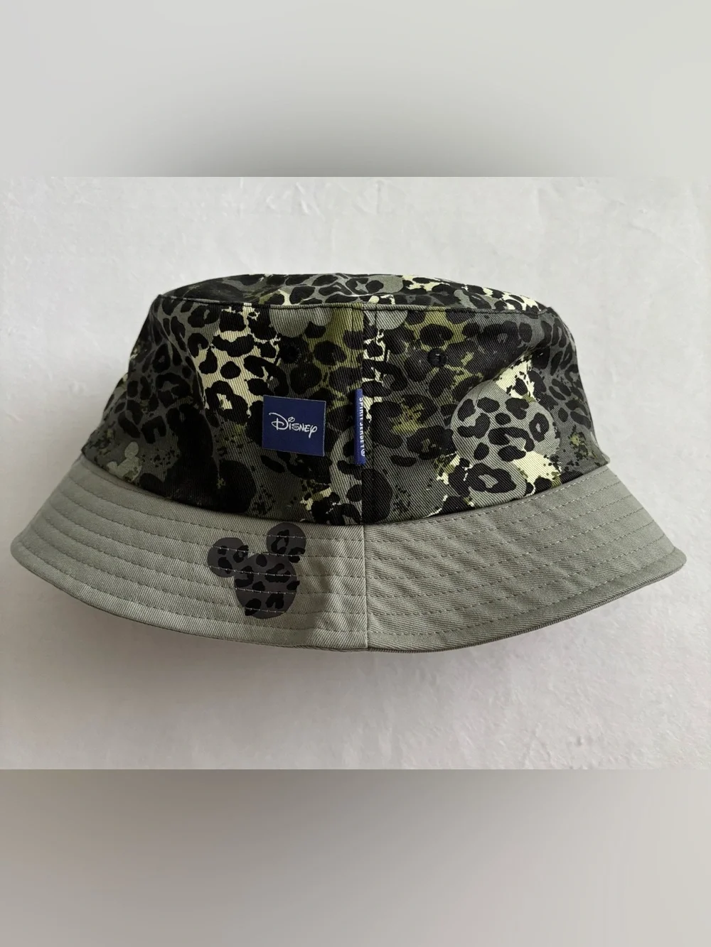 Disney Spirit Jersey Adult Mickey Mouse Animal Print Leopard Bucket Hat NWT